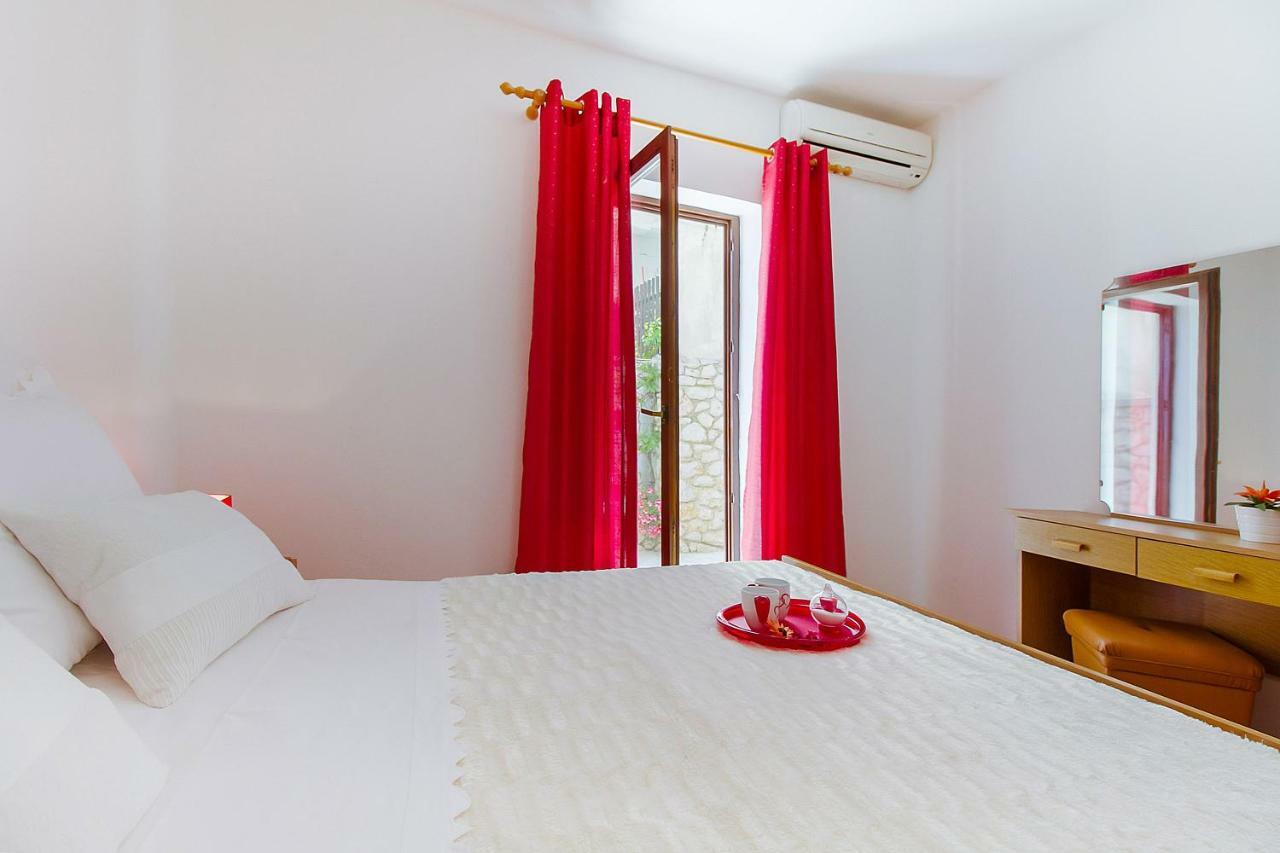 Apartment Budinic Mali Lošinj Eksteriør billede